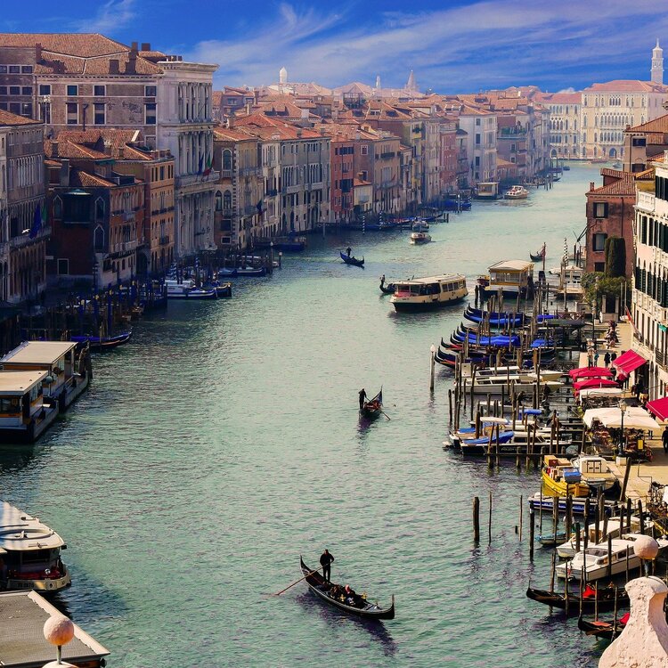 Das Bid zeigt den Canale Grande in Venedig